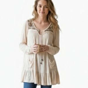 Altar'd State Cream Tapestry Boho Tunic Top Size L